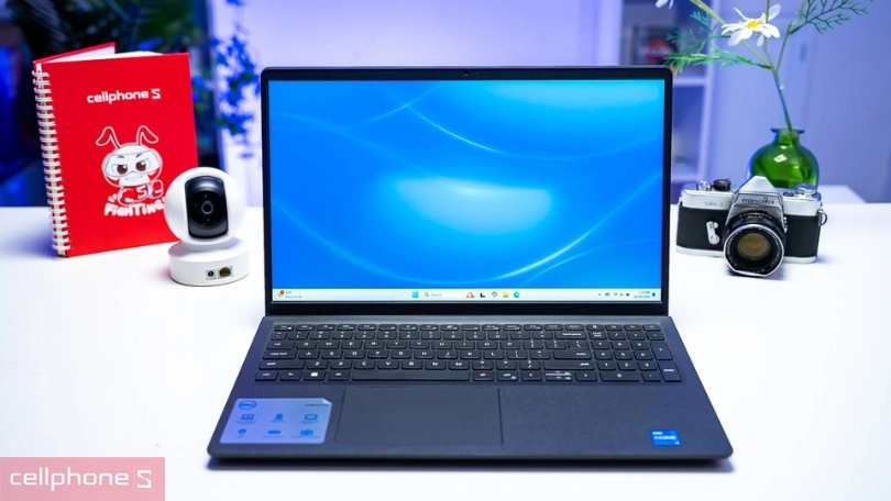 Dung lượng Dell Inspiron 15 3520-5124BLK GJ8W7