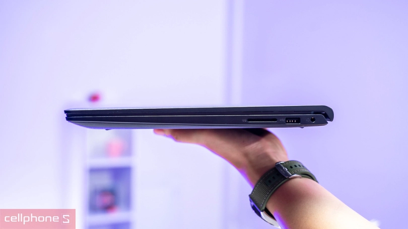 Màn hình Dell Inspiron 15 3520 I3520-7896BLK-PUS