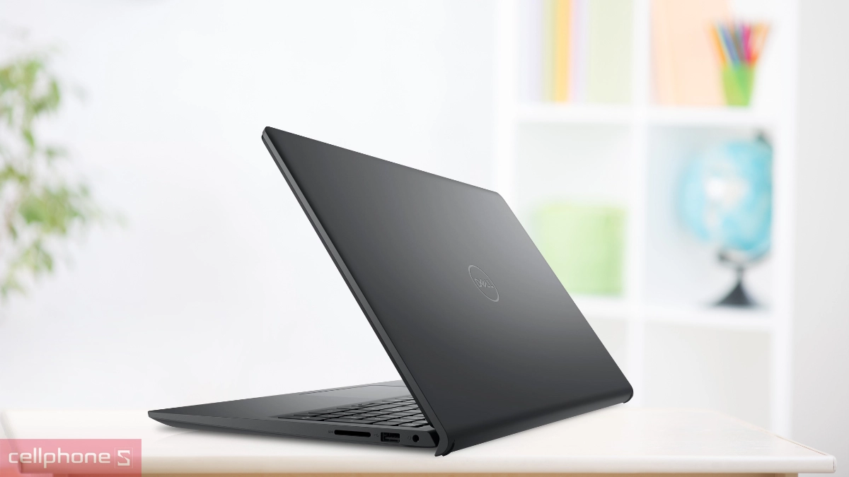 Thời lượng pin, khả năng kết nối của laptop Dell Inspiron 15 3520 JYM17