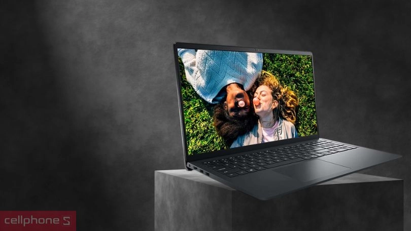 Cổng kết nối của laptop Dell Inspiron 15 3520 N3520-I5U165W11BLU