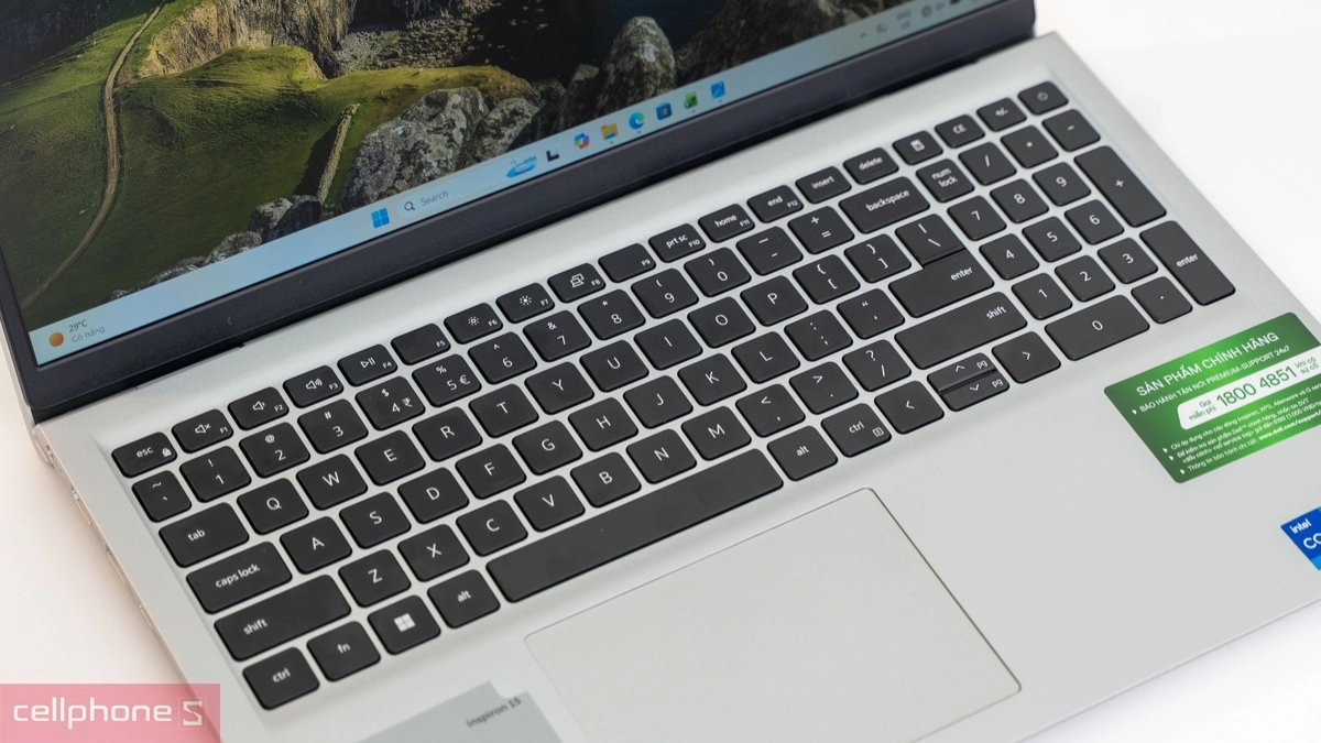 Màn hình laptop Dell Inspiron 15 3530 P16WD