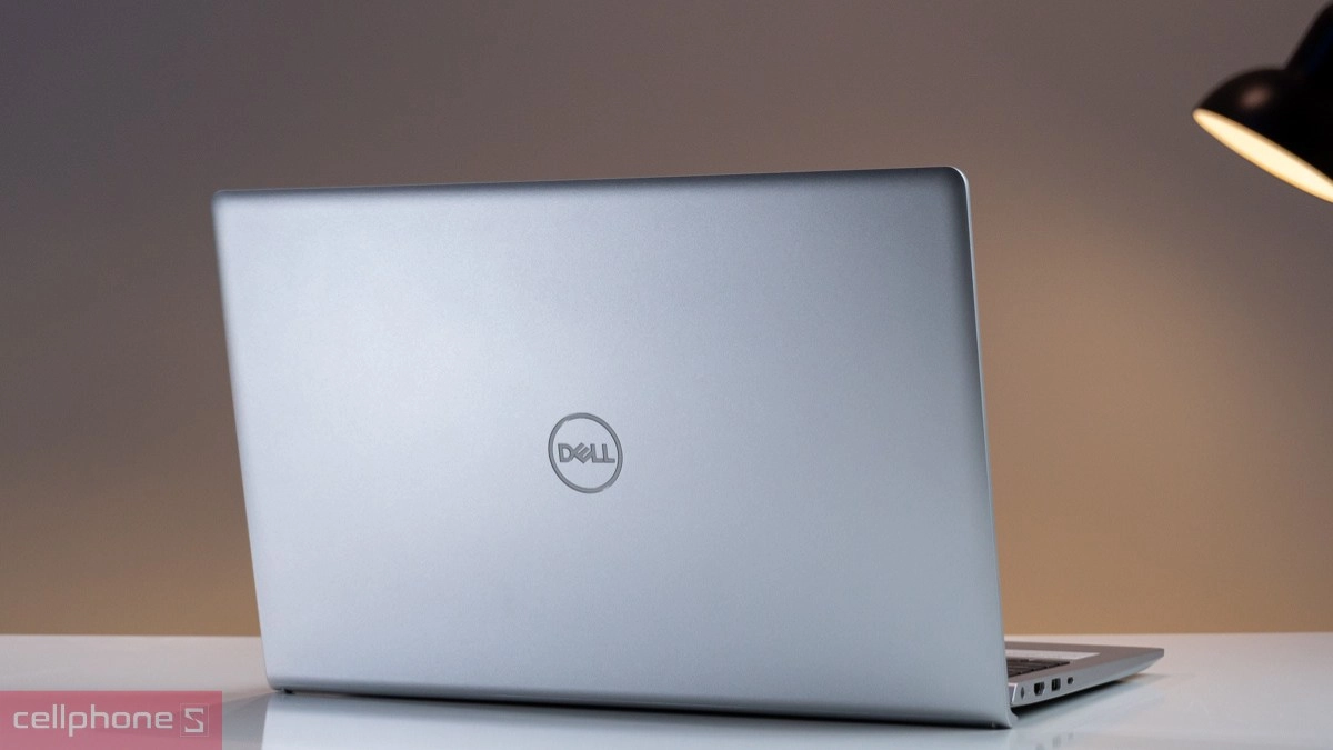 Bộ nhớ RAM, ổ cứng của laptop Dell 15 DC15250 3G7T0