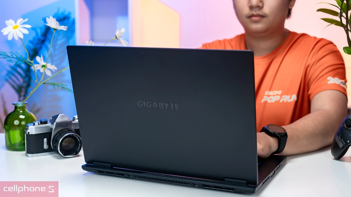 Gigabyte A16 hiệu năng mạnh mẽ