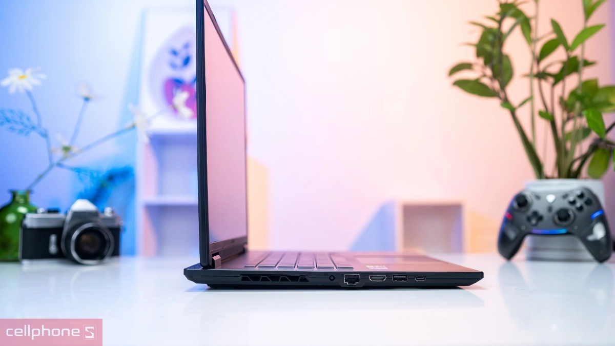 Cổng kết nối laptop Gigabyte Gaming A16 GA6H-CMHH2VN893SH