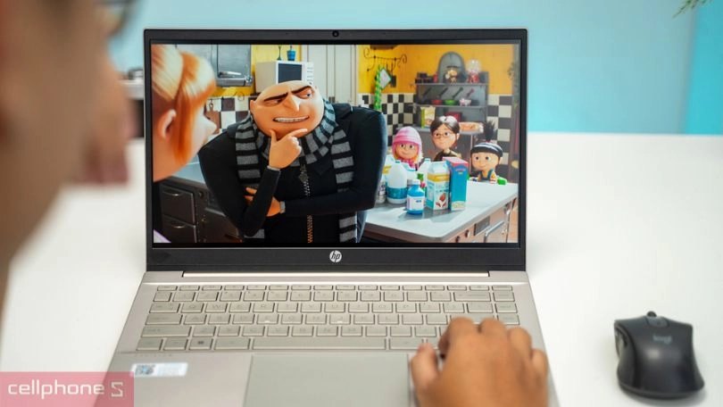 Màn hình lớn, sắc nét