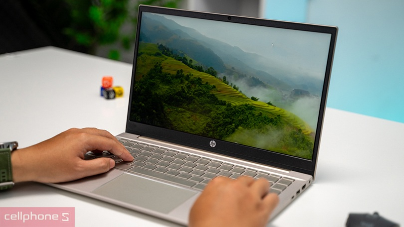 Đánh giá laptop HP Pavilion 14-DV2073TU 7C0P2PA