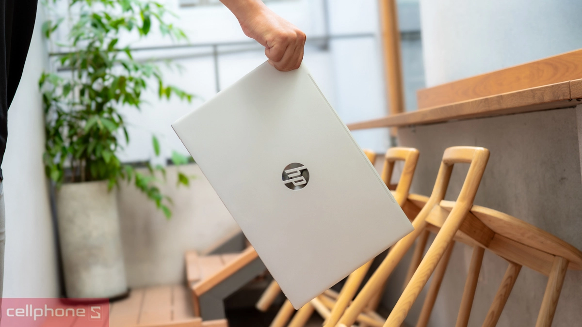 Thiết kế laptop HP Pavilion 15-EG3095TU 8C5L6PA 16GB