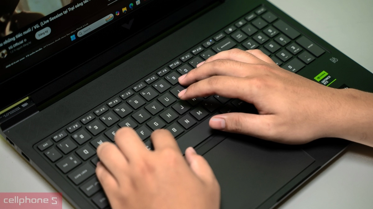 Thời lượng pin dài, kết nối phong phú và ổn định