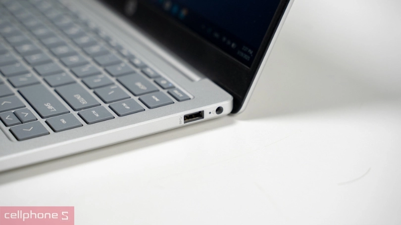 Dung lượng pin của laptop HP 14-EP0220TU B73VWPA 16GB