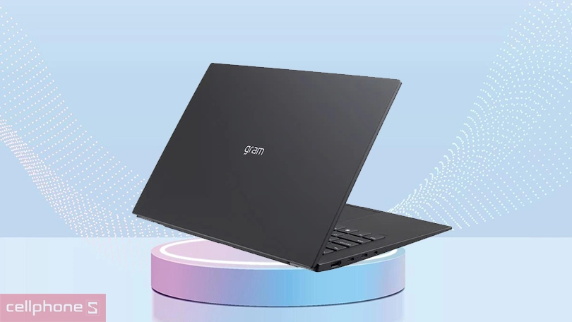 Pin, cổng kết nối và màn hình laptop LG Gram 2024 14Z90S-G.AH75A5