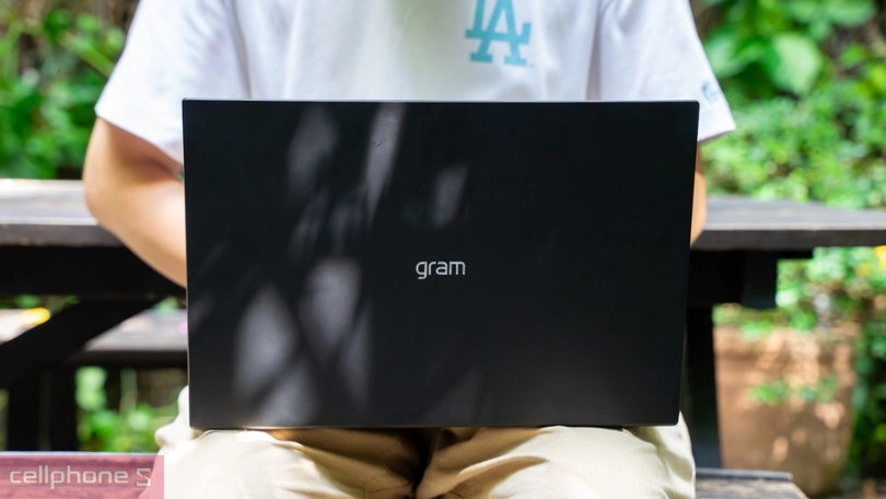 Thiết kế laptop LG Gram 2024 17Z90S-G.AH78A5