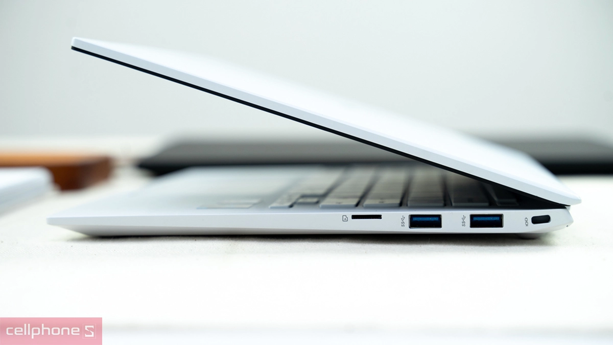 Thiết kế siêu mỏng, sang trọng, bền bỉ