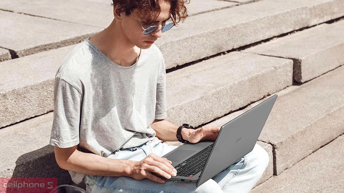 Thiết kế mỏng nhẹ, thanh lịch