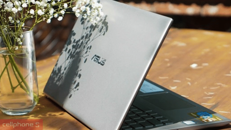 Dựa vào card đồ hoạ