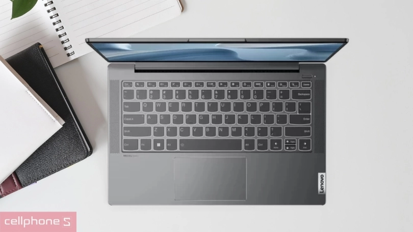 Pin và khả năng kết nối của laptop Lenovo Ideapad Slim 3 14IAH8-83EQ004VN