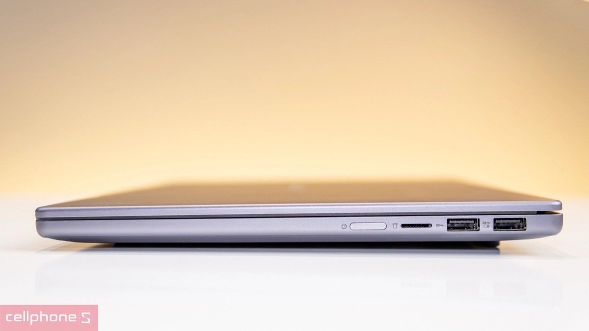 Pin và cổng kết nối của laptop Lenovo IdeaPad Slim 5 14AKP10 83HX001JVN Ryzen AI 7