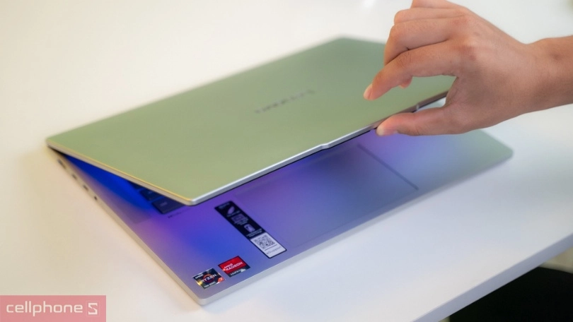 Thiết kế laptop Lenovo Ideapad Slim 5 15ARP10 83J3002SVN