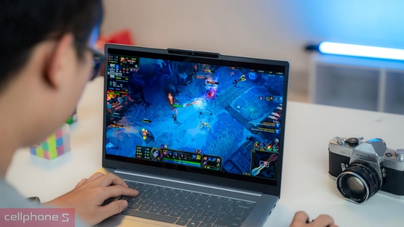 Pin và cổng kết nối của laptop Lenovo Ideapad Slim 5 15ARP10 83J3002SVN