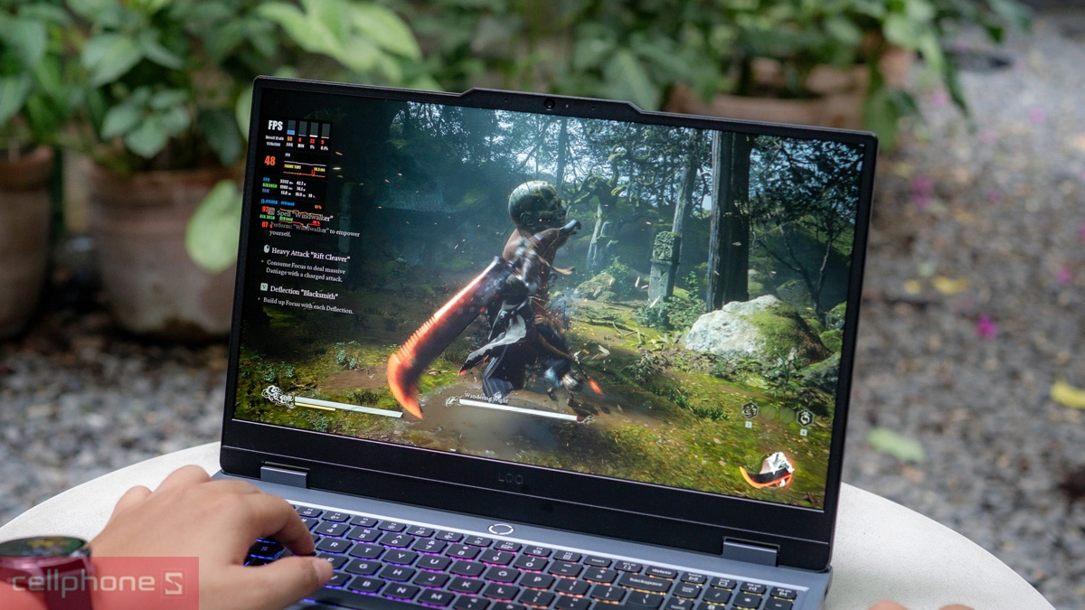 Laptop Lenovo LOQ 15AHP10 83JG0047VN sở hữu CPU AMD Ryzen 7 250