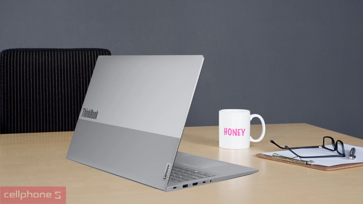 Pin, cổng kết nối của laptop Lenovo ThinkBook 16 G8 IRL 21SH0094VA