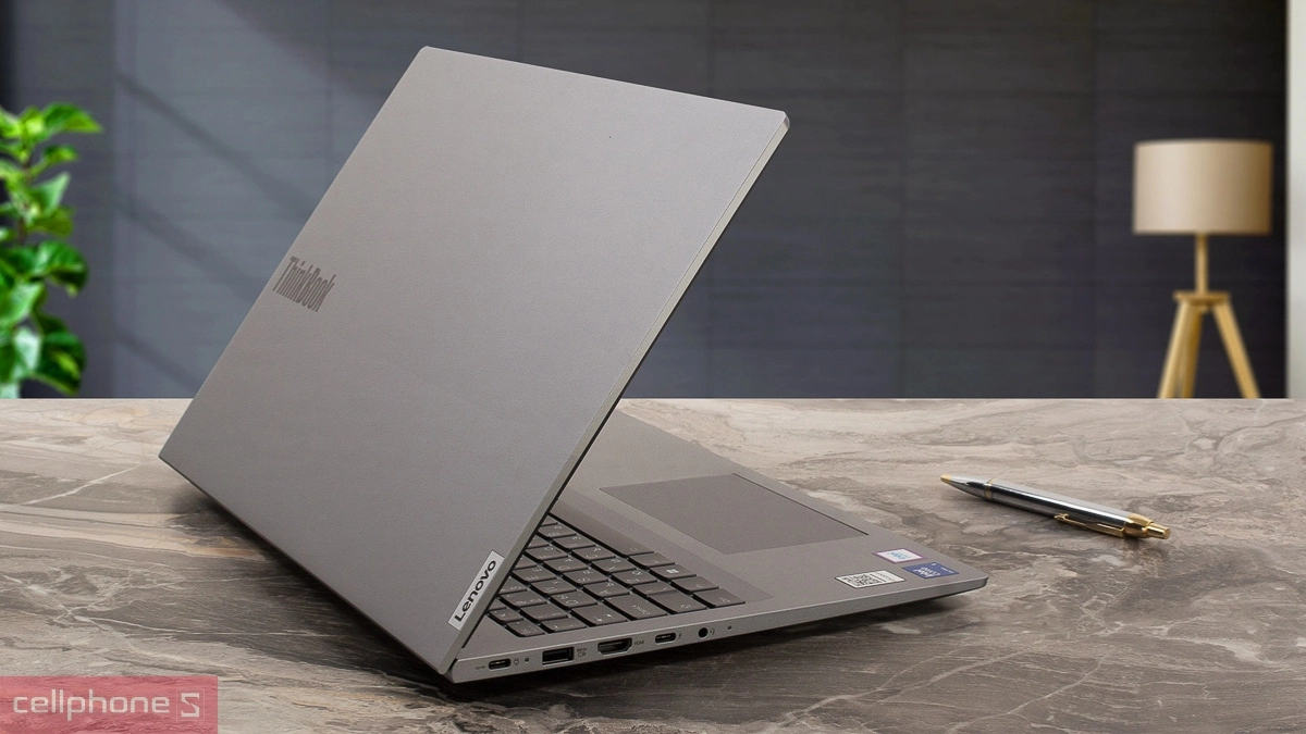 Thiết kế sang trọng, bền bỉ và tiện dụng