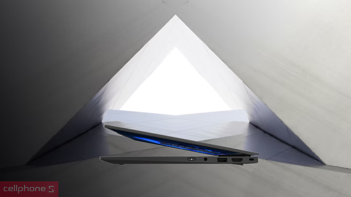 Pin, cổng kết nối của laptop Lenovo ThinkPad X1 Carbon Gen 13 Aura Edition 21NS008FVN