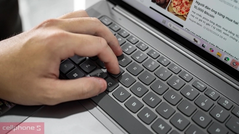 Thiết kế laptop Lenovo Yoga Slim 7 15ill9 83HM00GVN