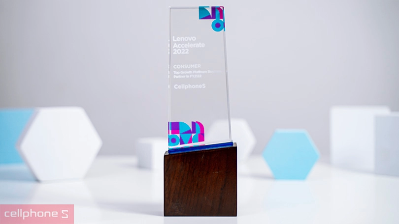 CellphoneS là đối tác có tốc độ tăng trưởng nhanh nhất của lenovo