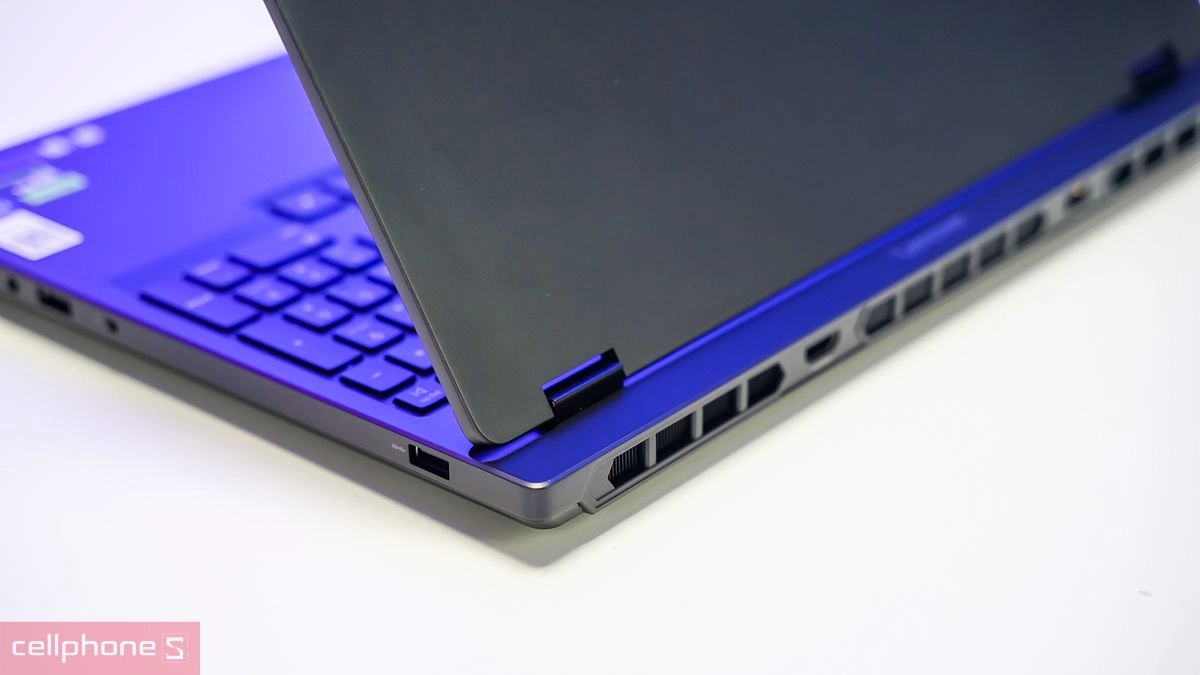 Bộ nhớ RAM, ổ cứng của laptop Lenovo Legion 5 15IRX10 83LY00HQVN