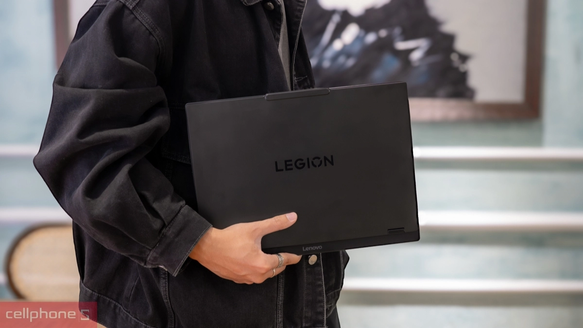 Lenovo Legion 5 sở hữu thiết kế gaming tối giản cùng nắp lưng kim loại 