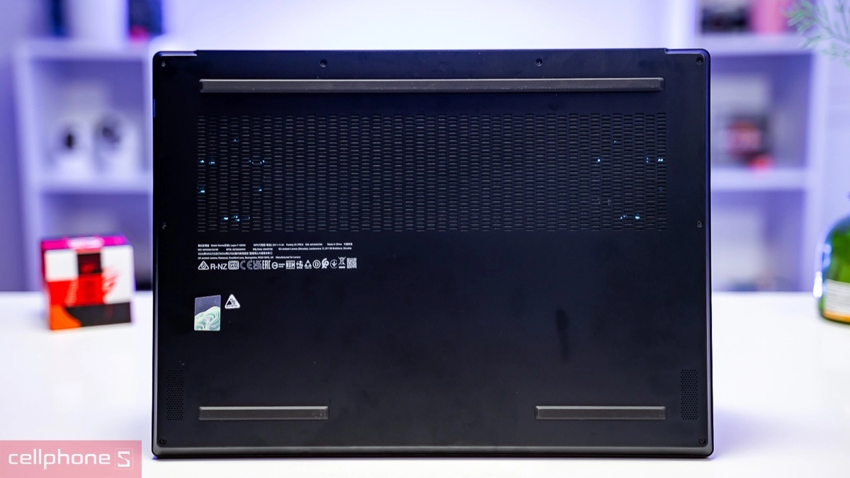 Lenovo Legion 7 trang bị tản nhiệt Legion ColdFront vận hành êm ái