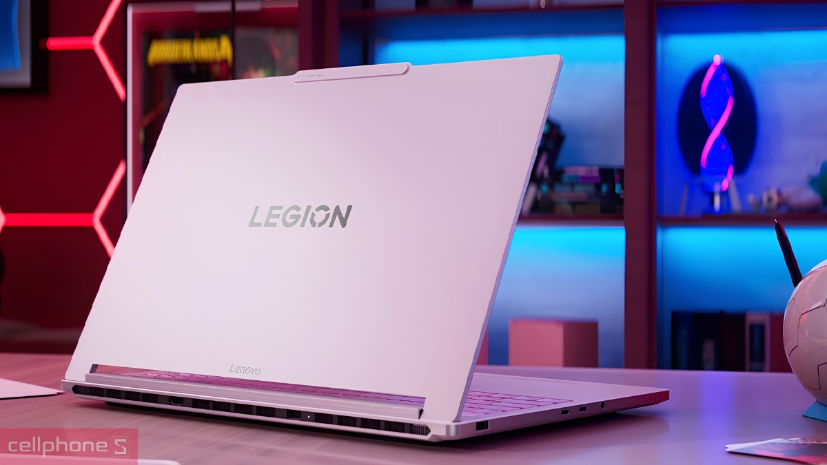 Lenovo Legion 7 có khung nhôm cao cấp cùng nhiều màu sắc hiện đại