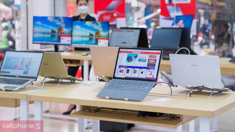 Mua laptop MSI Cyborg 15 giá rẻ Tại CellphoneS