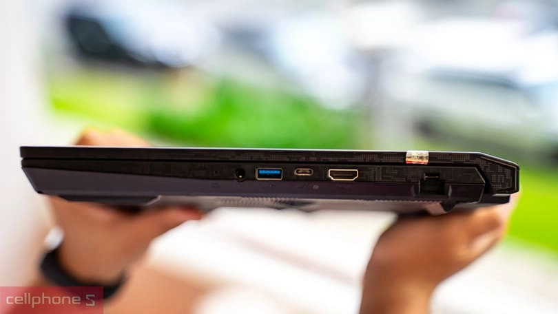 MSI Katana đa dạng cổng kết nối Cổng kết nối MSI Katana