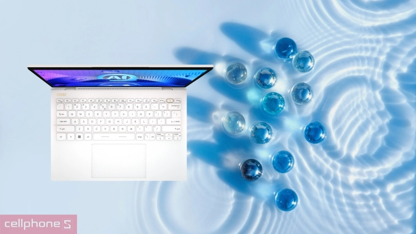 Chạy đa tác vụ tuyệt vời với RAM 32GB và SSD 512GB