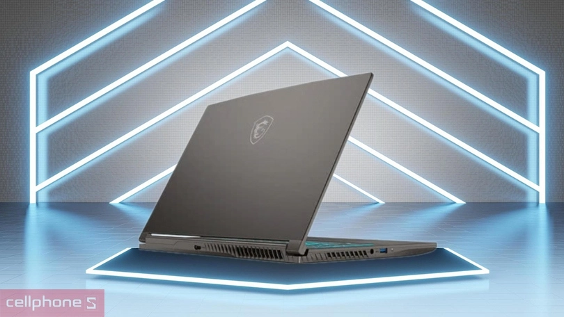 Màn hình và cổng kết nối của laptop MSI Gaming Thin 15 B12UC-1416VN