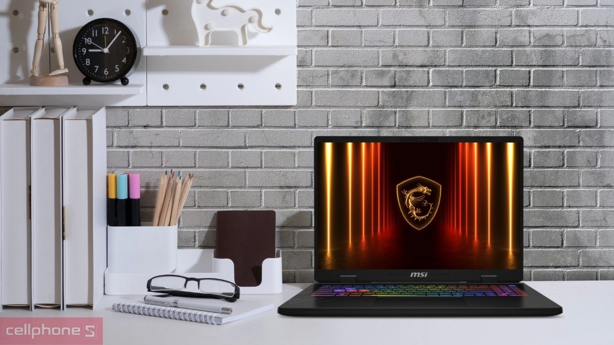 Bộ nhớ RAM, ổ cứng của laptop MSI Crosshair 16 HX AI D2XWFKG-035VN