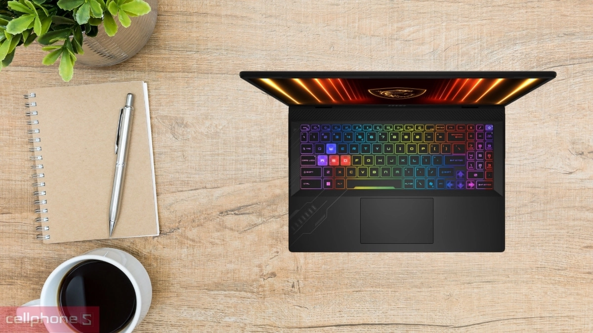 Thiết kế, chất liệu của laptop MSI Crosshair 16 HX AI D2XWFKG-035VN