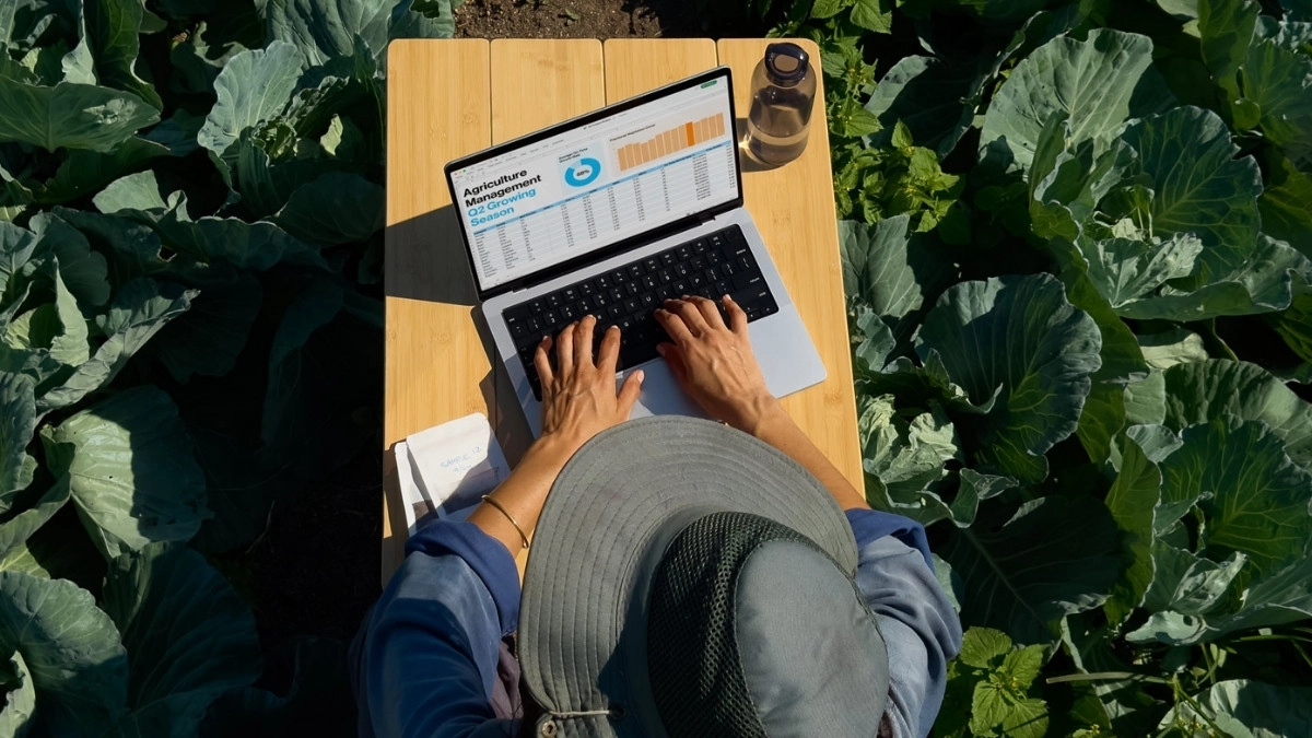 Công nghệ màn hình MacBook Pro 14 inch M5 10 CPU 10 GPU 32GB 1TB Nano