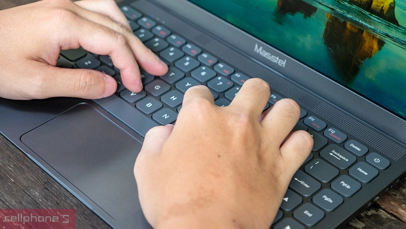 Kết nối laptop Masstel E140