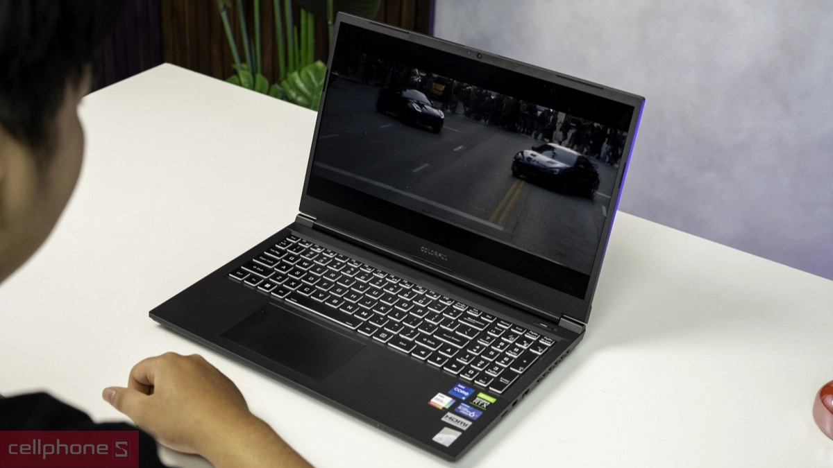 Laptop Colorful màn hình sắc nét, tái hiện chuyển động đồ họa sống động