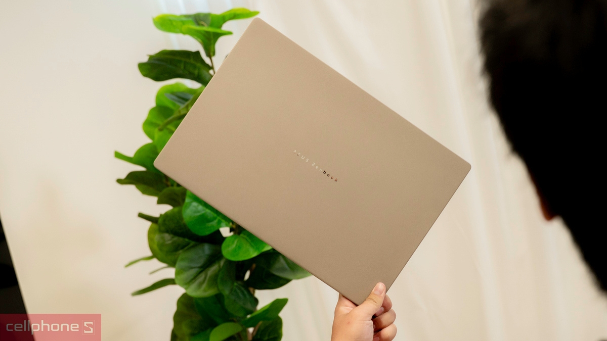 Laptop doanh nhân có tính bảo mật cao