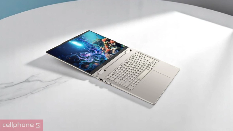 Hiệu năng xử lý của laptop Lenovo Yoga 7 2-in-1 14ILL10 83JQ0093VN