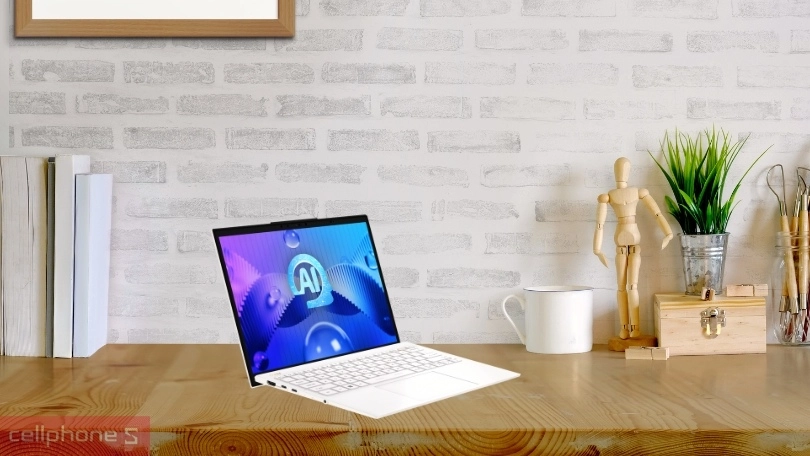 Bộ nhớ RAM và ổ cứng của laptop MSI Prestige 13 AI EVO A1MG-241VN