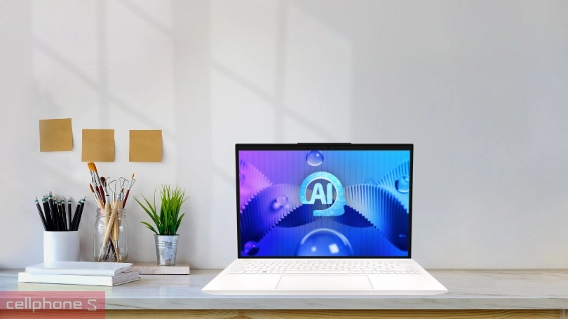 Pin và cổng kết nối của laptop MSI Prestige 13 AI EVO A1MG-241VN