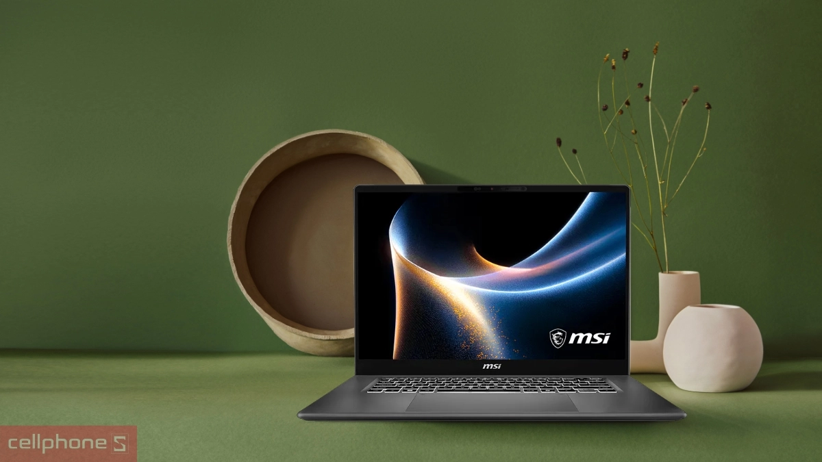 Bộ nhớ RAM, ổ cứng dung lượng lớn của laptop MSI Prestige 16 AI+ C3MG-024VN
