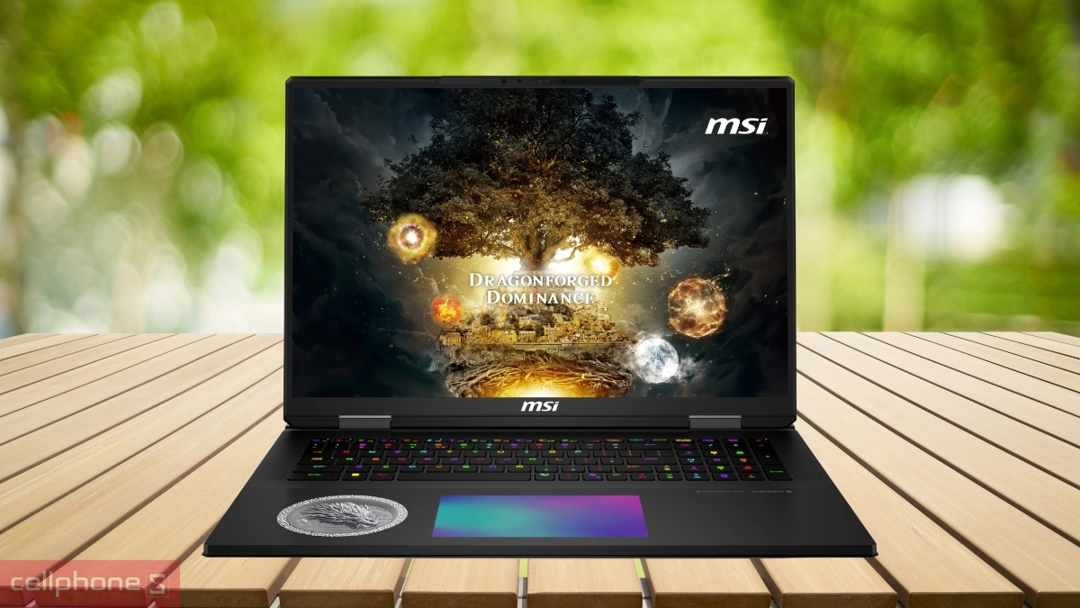 Màn hình và chất lượng hiển thị của laptop MSI Titan 18 HX AI Dragon Edition Norse Myth A2XWJG-034VN
