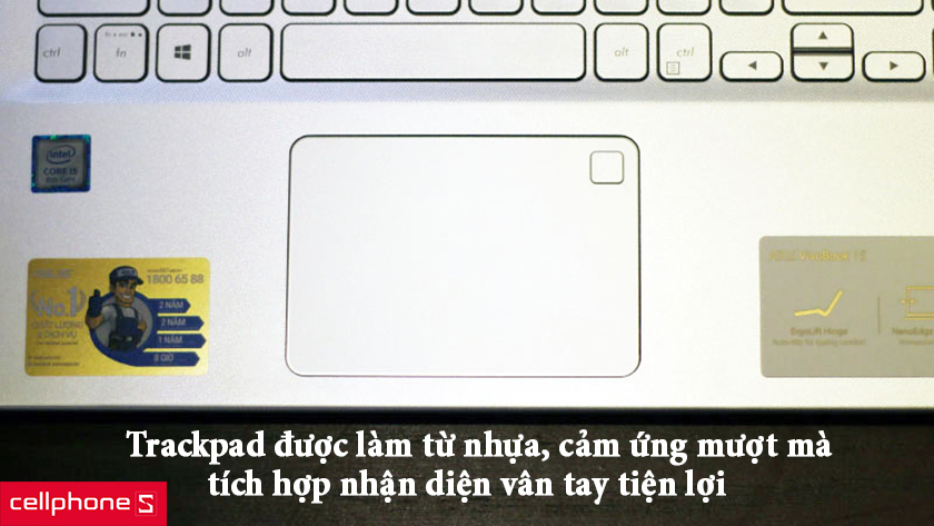 Trackpad trên máy được thiết kế đặc trưng theo dòng Vivobook