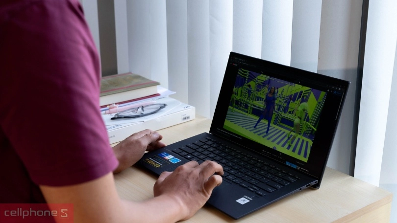 Laptop Ultrabook có ưu điểm gì