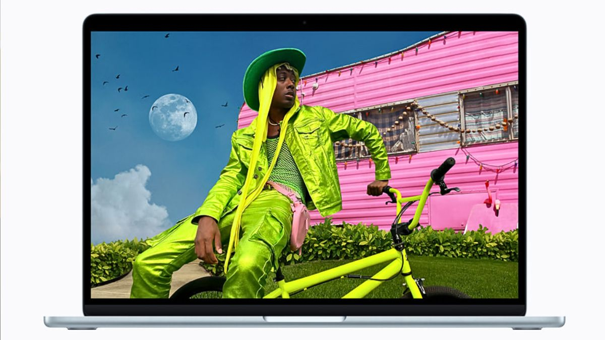 So sánh MacBook Air 13 inch M5 10 CPU 10 GPU 24GB 1TB 2026 sạc 70W với MacBook Air 13 inch M4